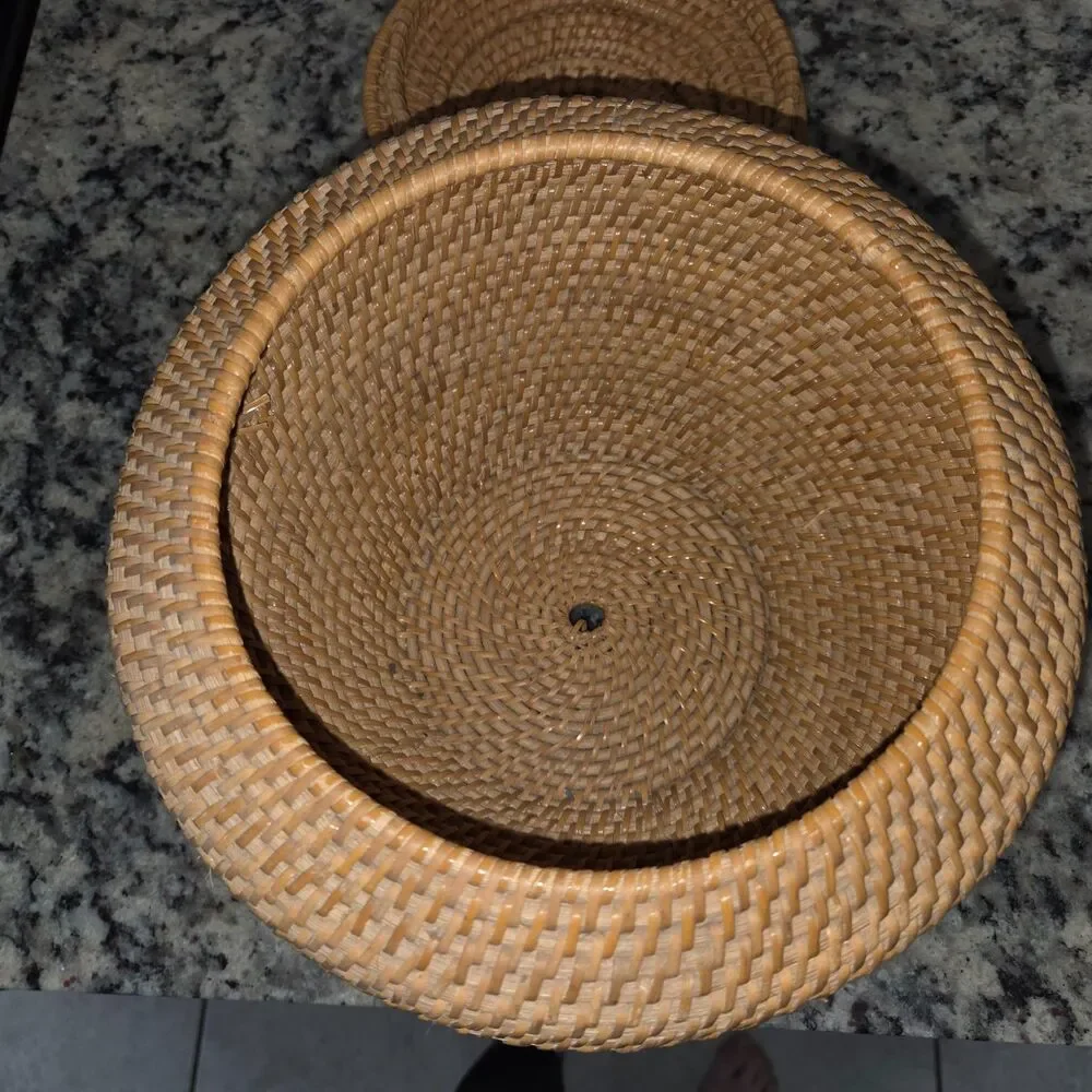 No brand beautiful round